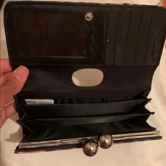 Leopard Wallet - Picture 3 of 5